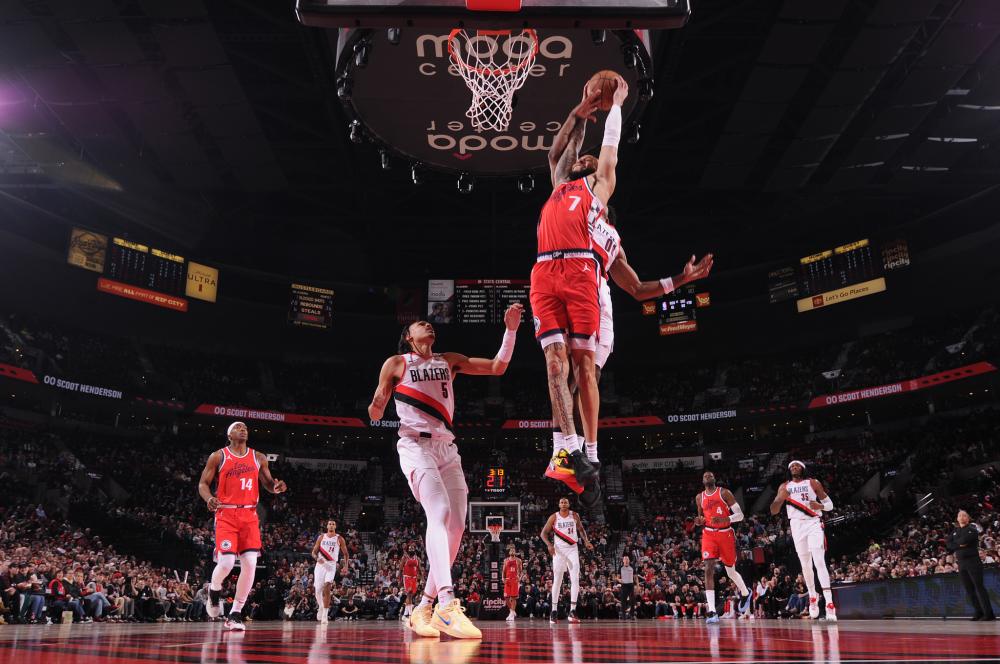 的攻击球员 的攻击球员