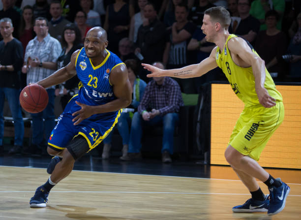 员的舞台 员的舞台